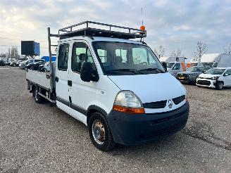 Vaurioauto  commercial vehicles Renault Master 2.5 DCI Bakwagen met kraan GEEN DOCUMENTEN 2008/11