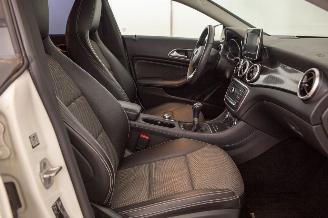 Mercedes Cla-klasse 180 Shooting Brake Leer picture 21