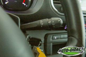 Peugeot Traveller 1.5 BlueHDI 8p.120 Business Standard S&S picture 16