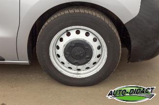 Peugeot Traveller 1.5 BlueHDI 8p.120 Business Standard S&S picture 30