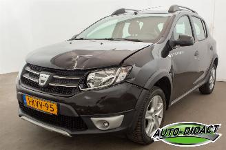 Voiture accidenté Dacia Sandero Stepway 0.9 TCe Airco Lauréate 2013/7