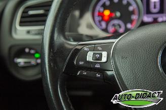 Volkswagen Golf 1.0 TSI Clima Navi Camera picture 17
