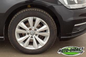 Volkswagen Golf 1.0 TSI Clima Navi Camera picture 40