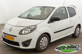 Coche accidentado Renault Twingo 1.5 dCi Collection Airco 2011/6