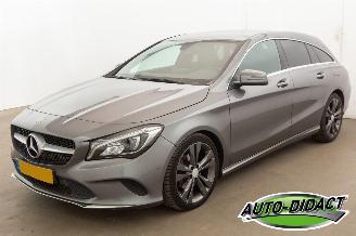 uszkodzony samochody osobowe Mercedes Cla-klasse Shooting Brake 200d Automaat Clima Navi Camera Lease Edition Plus 2017/2