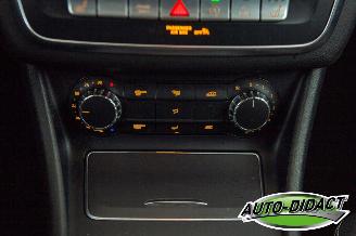 Mercedes Cla-klasse Shooting Brake 200d Automaat Clima Navi Camera Lease Edition Plus picture 10