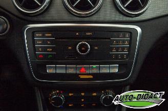 Mercedes Cla-klasse Shooting Brake 200d Automaat Clima Navi Camera Lease Edition Plus picture 9