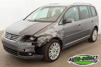 Coche accidentado Volkswagen Touran 1.9 TDI Automaat 7persoons Clima 2006/7