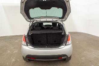 Lancia Ypsilon 0.9 TwinAir Automaat 127.914 km Airco Gold picture 36