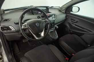 Lancia Ypsilon 0.9 TwinAir Automaat 127.914 km Airco Gold picture 20