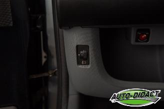 Peugeot 107 1.0-12V Airco Millesim 200 picture 12