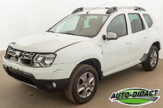 uszkodzony samochody osobowe Dacia Duster 1.5 dCi 115.812 km Leder Airco Prestige 2015/5