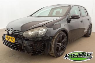 Vaurioauto  passenger cars Volkswagen Golf 1.2 TSI Clima Elek Dak 2011/11