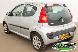 Peugeot 107 1.0-12V 102.196 km Airco Sublime picture 3