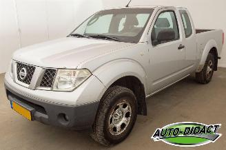 Schade bestelwagen Nissan Navara 2.5 dCi XE King Cab 2007/11