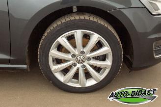 Volkswagen Golf 1.2 TSI Clima Connected Series picture 38