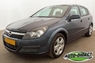 Avarii autoturisme Opel Astra 1.6 Airco Edition 2006/1