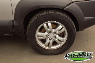 Hyundai Tucson 2.0i 4WD Clima Style picture 28