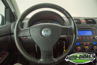 Volkswagen Golf 2.0 FSI Clima Sportline picture 5