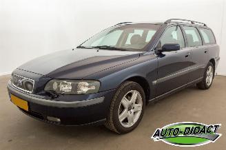 skadebil auto Volvo V-70 2.4 Edition II Airco Leder 2004/8