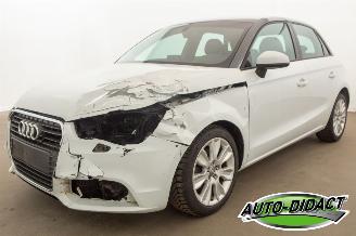 Schadeauto Audi A1 1.6 TDI Airco Navi Ambition 2012/2