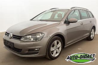 damaged passenger cars Volkswagen Golf 1.6 TDI Automaat Navi Clima Highline 2014/8