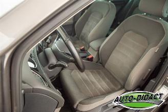 Volkswagen Golf 1.6 TDI Automaat Navi Clima Highline picture 28