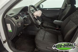 Skoda Rapid 1.0 TSI Automaat Clima Navi Greentech Clever picture 26