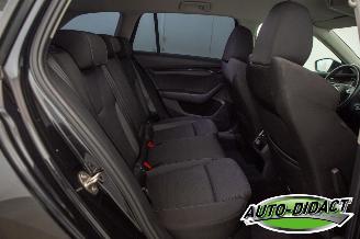 Skoda Octavia 1.0 e-TSI Automaat Digi Dash Navi Clima Business Edition picture 24