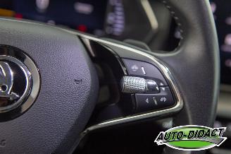 Skoda Octavia 1.0 e-TSI Automaat Digi Dash Navi Clima Business Edition picture 17