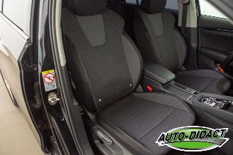 Skoda Octavia 1.0 e-TSI Automaat Digi Dash Navi Clima Business Edition picture 22