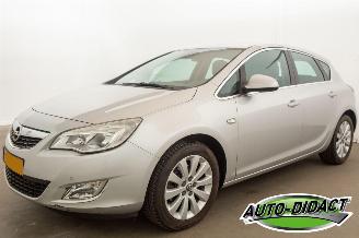 Vaurioauto  passenger cars Opel Astra 1.6 Turbo Clima Cosmo geen schade 2012/4