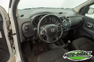 Dacia Lodgy 1.3 TCe Comfort 7p. Motorschade picture 23