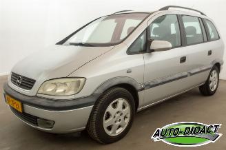 Vaurioauto  passenger cars Opel Zafira 1.8-16V Automaat 7per. Airco Elegance 2002/6