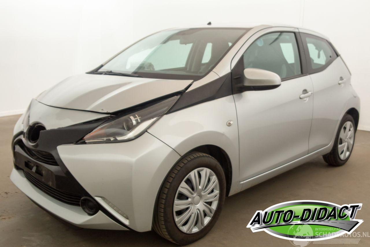 Toyota Aygo 1.0 X-Play Airco Camera