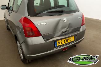 Suzuki Swift 1.3 179.058 KM picture 21