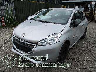 Uttjänta bilar auto Peugeot 208 208 I (CA/CC/CK/CL) Hatchback 1.0 Vti 12V PureTech (EB0(ZMZ)) [50kW]  =
(03-2012/12-2019) 2013/0
