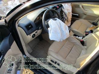 Volkswagen Golf Golf V (1K1) Hatchback 1.6 FSI 16V (BLF(Euro 4)) [85kW]  (10-2003/07-2=
008) picture 8