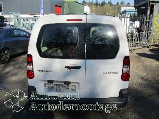 Peugeot Partner Partner (GC/GF/GG/GJ/GK) Van 1.6 HDI, BlueHDI 75 (DV6FE(BHW)) [55kW]  =
(07-2011/12-2018) picture 6
