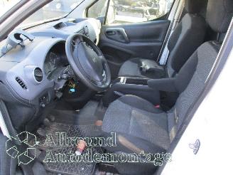 Peugeot Partner Partner (GC/GF/GG/GJ/GK) Van 1.6 HDI, BlueHDI 75 (DV6FE(BHW)) [55kW]  =
(07-2011/12-2018) picture 9