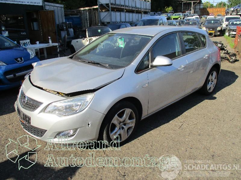 Opel Astra Astra J (PC6/PD6/PE6/PF6) Hatchback 5-drs 1.4 Turbo 16V (A14NET(Euro 5=
)) [88kW]  (10-2010/10-2015)