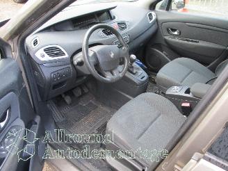Renault Scenic Scénic III (JZ) MPV 1.6 16V (K4M-858(K4M-R8)) [81kW]  (02-2009/09-20=
16) picture 9