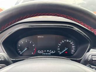 Ford Focus Turnier ST-Line Autom / LED picture 14