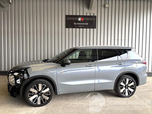 Mitsubishi Outlander 2.4 PHEV 4WD Top Panorama / VOLL