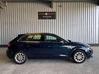 Audi A3 Sportback 2.0 TDI S-Tronic / V-Cockpit picture 6