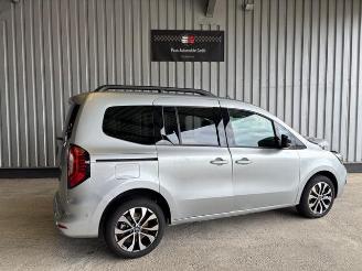 Unfallwagen Renault Kangoo III Techno 2025/5