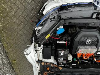 Volkswagen e-Golf e-Golf picture 47