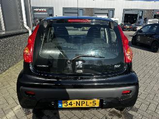 Peugeot 107 1.0-12V Millesim 200 picture 12