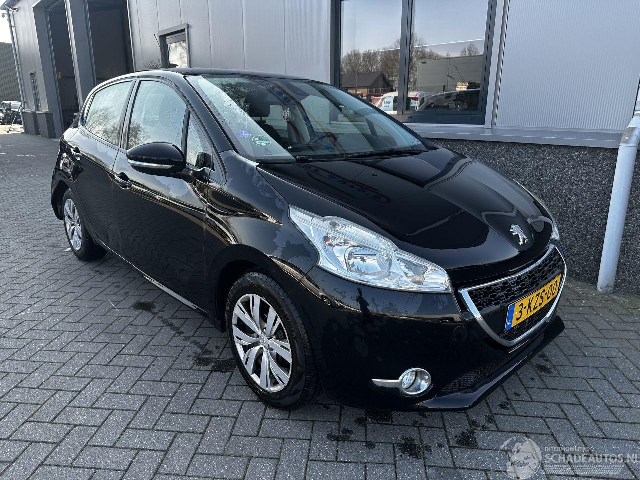 Peugeot 208 1.2 VTi Envy