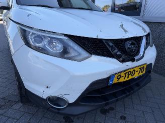 Nissan Qashqai 1.2 Premier Edition picture 31